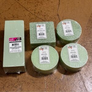 Set Of 5 Floral Foam Pieces